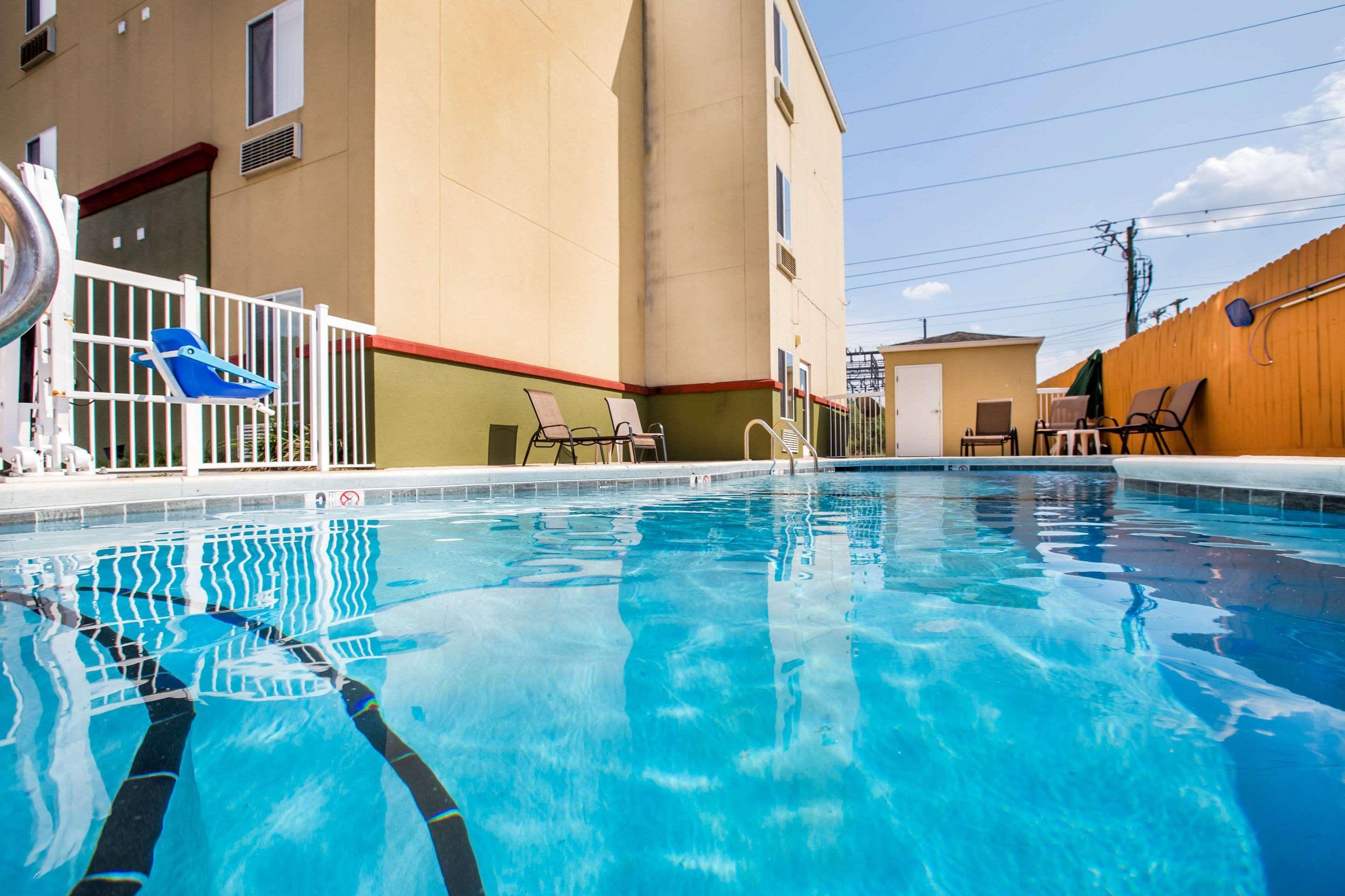 Econo Lodge Valdosta Kültér fotó